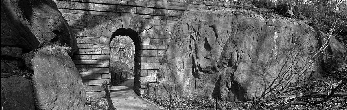 Photo entry: Rock gateway