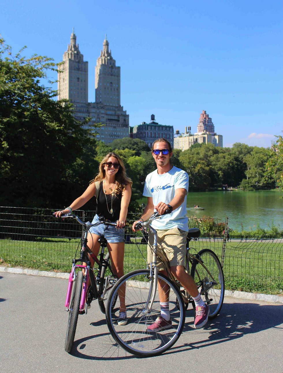 Bike rentals and tours couple