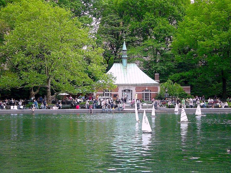 central park model sailboat